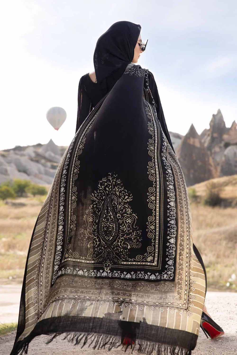 3 Piece Unstitched - Luxury Lawn Embroided Dress